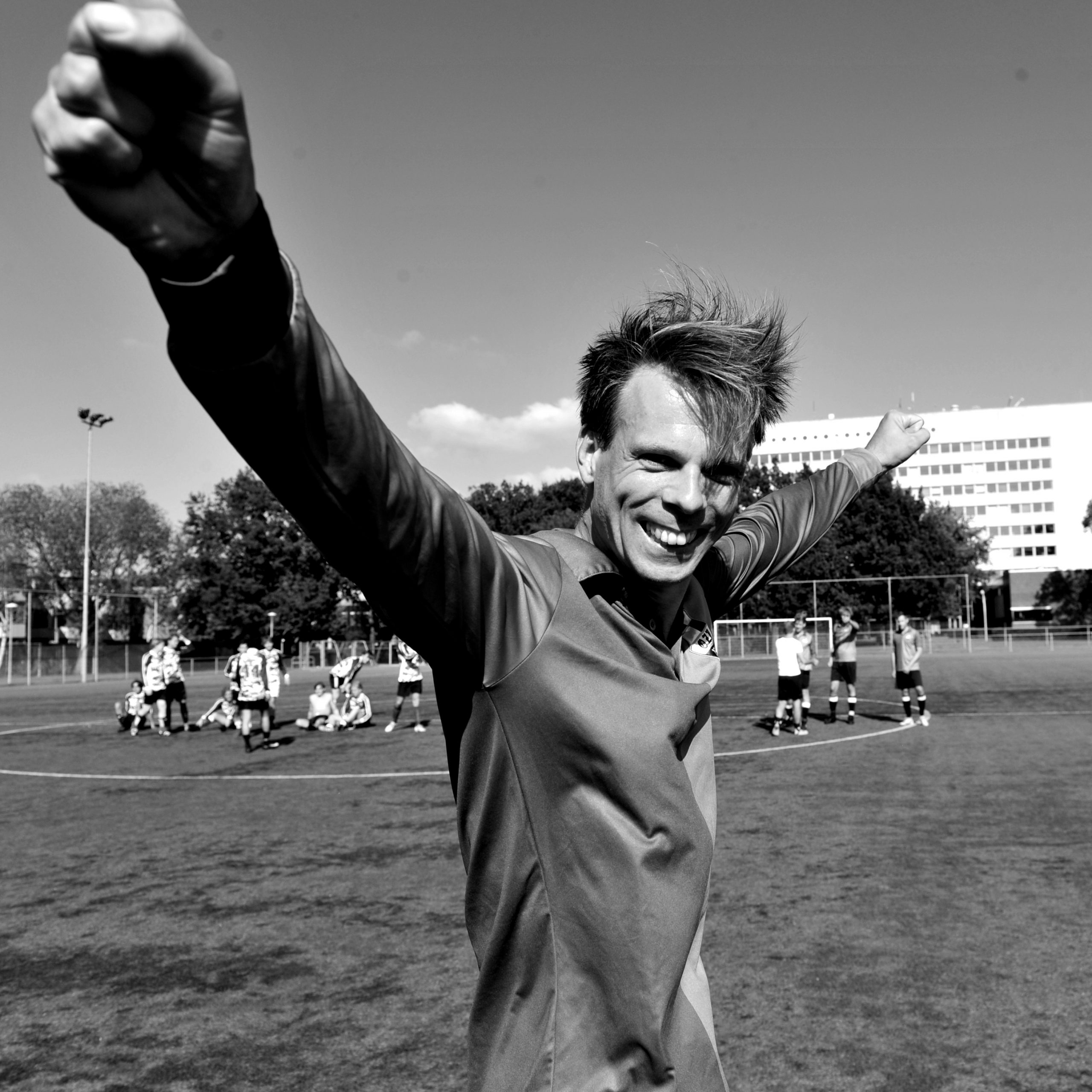 FORWARD schudt OZW3 wakker