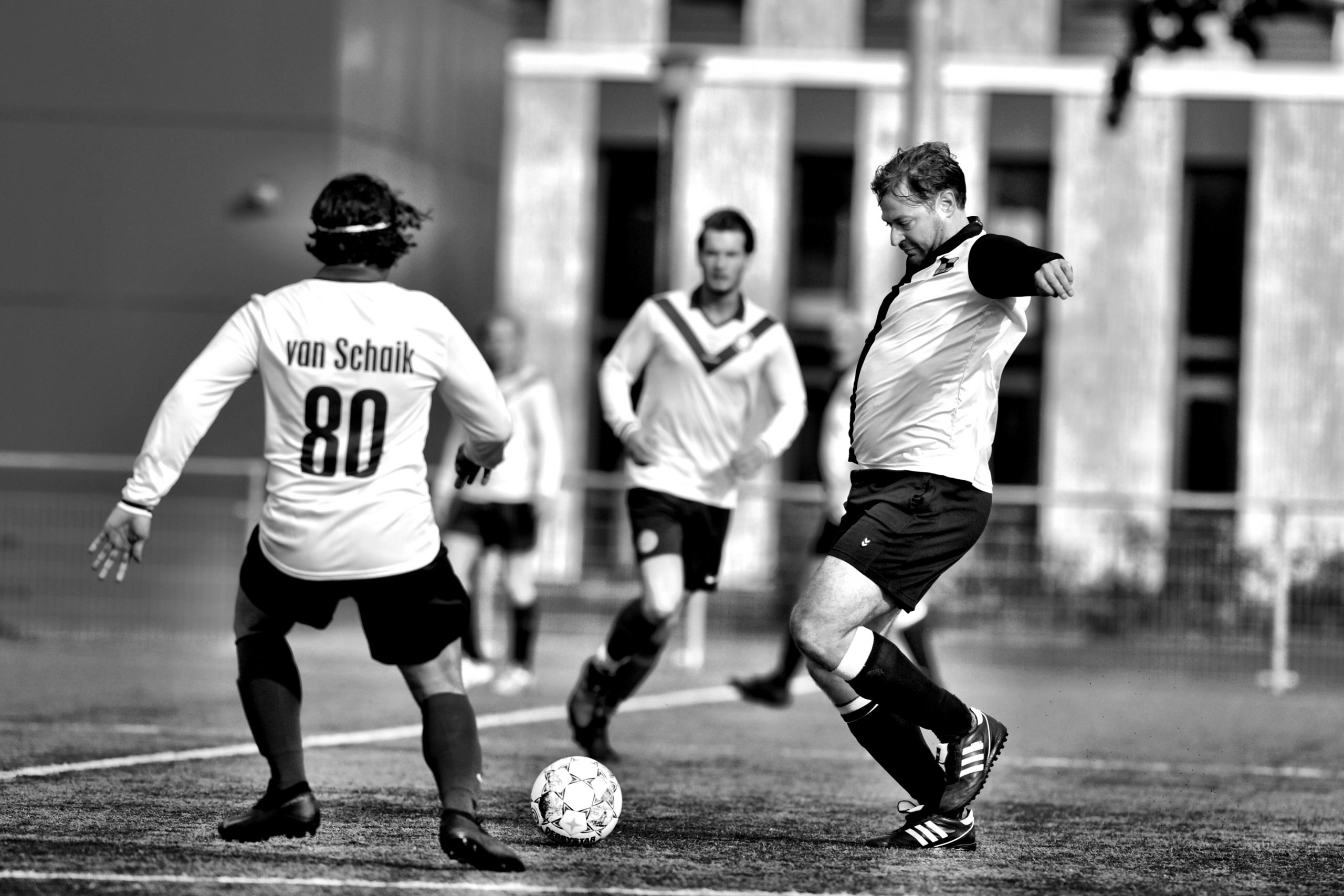 FORWARD schudt OZW3 wakker