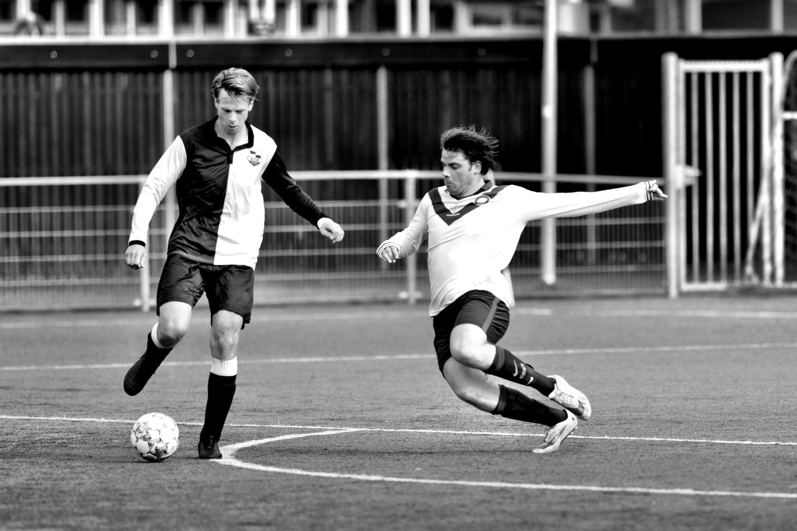 FORWARD schudt OZW3 wakker