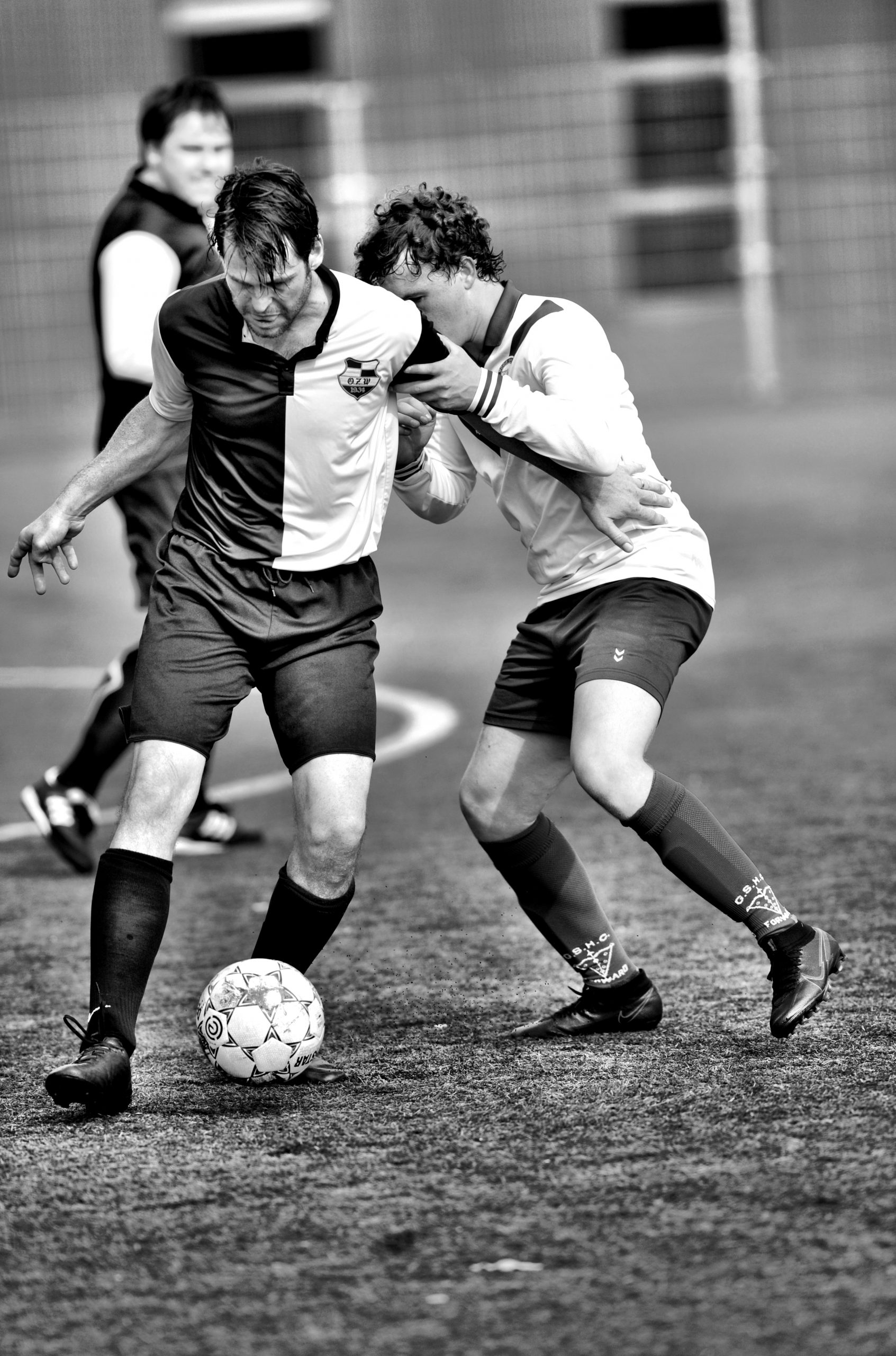 FORWARD schudt OZW3 wakker